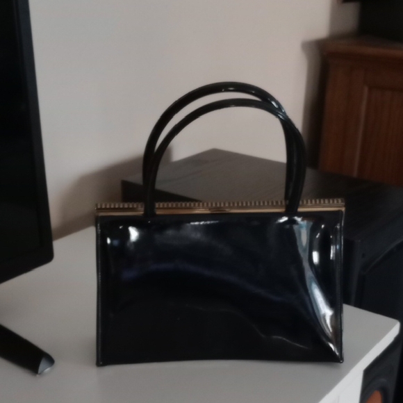 Block Handbags - Classic Black Shoulder Bag with Glossy Material and Structured Shape